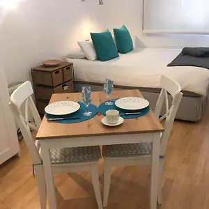 Pool And Garage Old Town Apartment Malaga